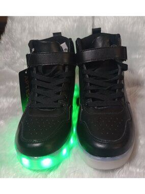 New Aptesol Shoes Size 40/8.5 LED Light Up Sneakers, USB Rechargeable
